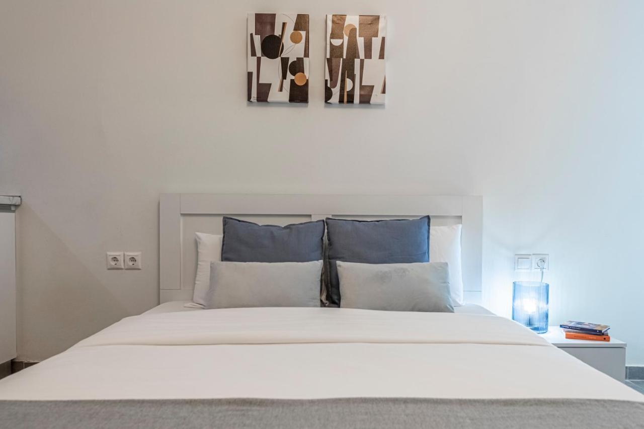 Phaedrus Living: City Center Executive Flat Stadiou Athens Exterior photo